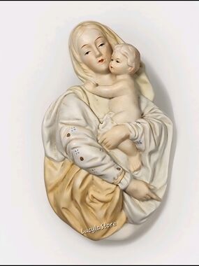 Vintage Madonna and Child Bisque Porcelain Wall Plaque - Fine Detail